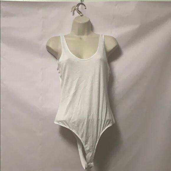 NWT TRESICS WHITE‎ BODYSUIT SIZE M - Picture 1 of 5